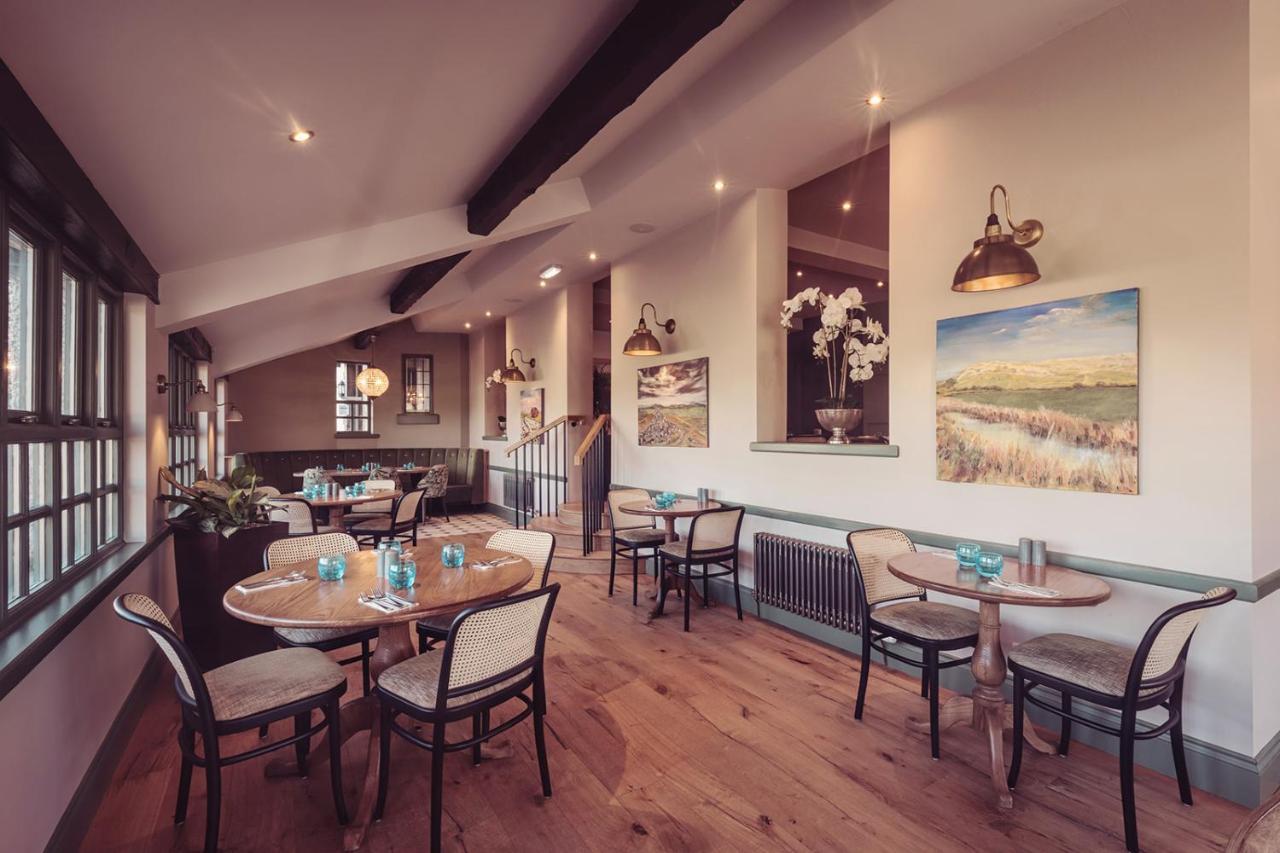 Longlands Inn & Cottages Карнфорт Экстерьер фото The restaurant at The Old Ship Hotel